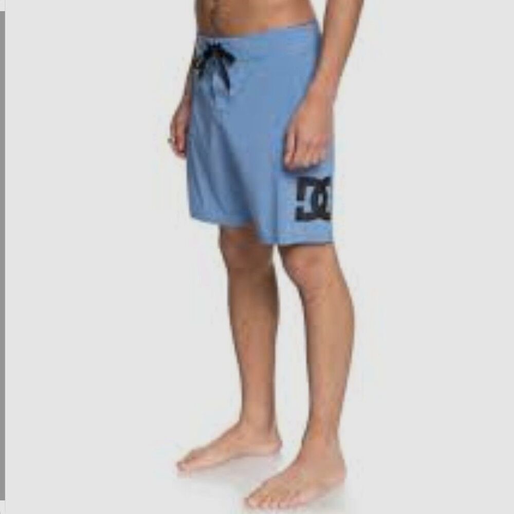 DC Shoes Men's Local Lopa Board Shorts Size 36 Blue Black Swim Trunks Pool Surf